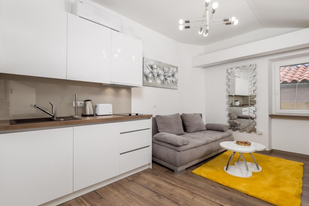 Central Apartments Dalmatina Rijeka Exteriér fotografie