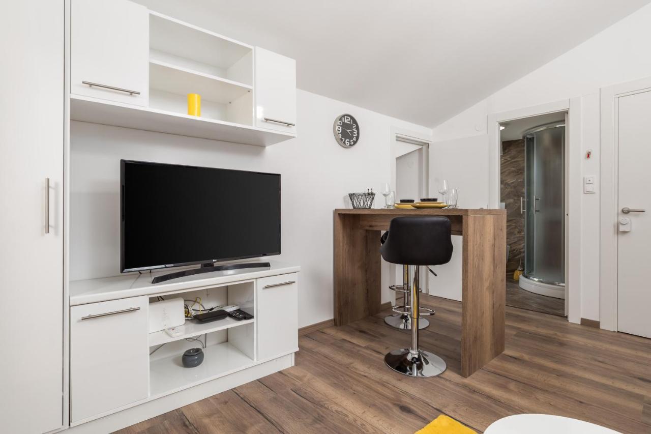 Central Apartments Dalmatina Rijeka Exteriér fotografie