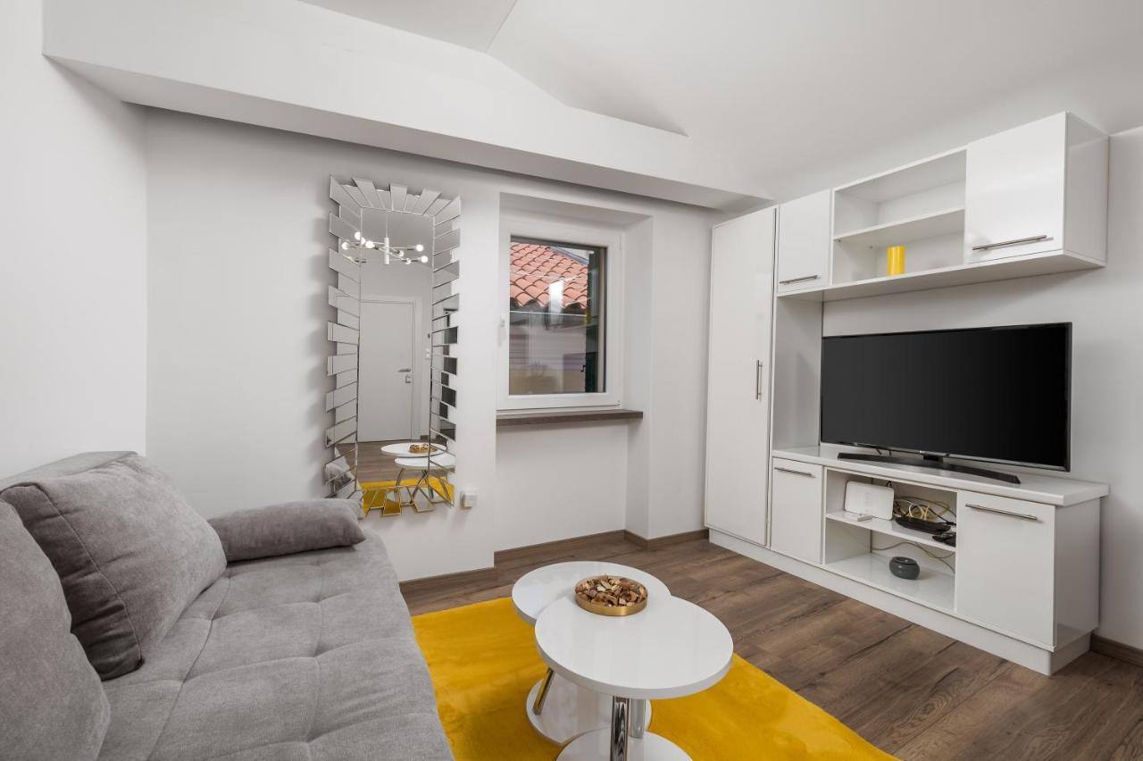 Central Apartments Dalmatina Rijeka Exteriér fotografie
